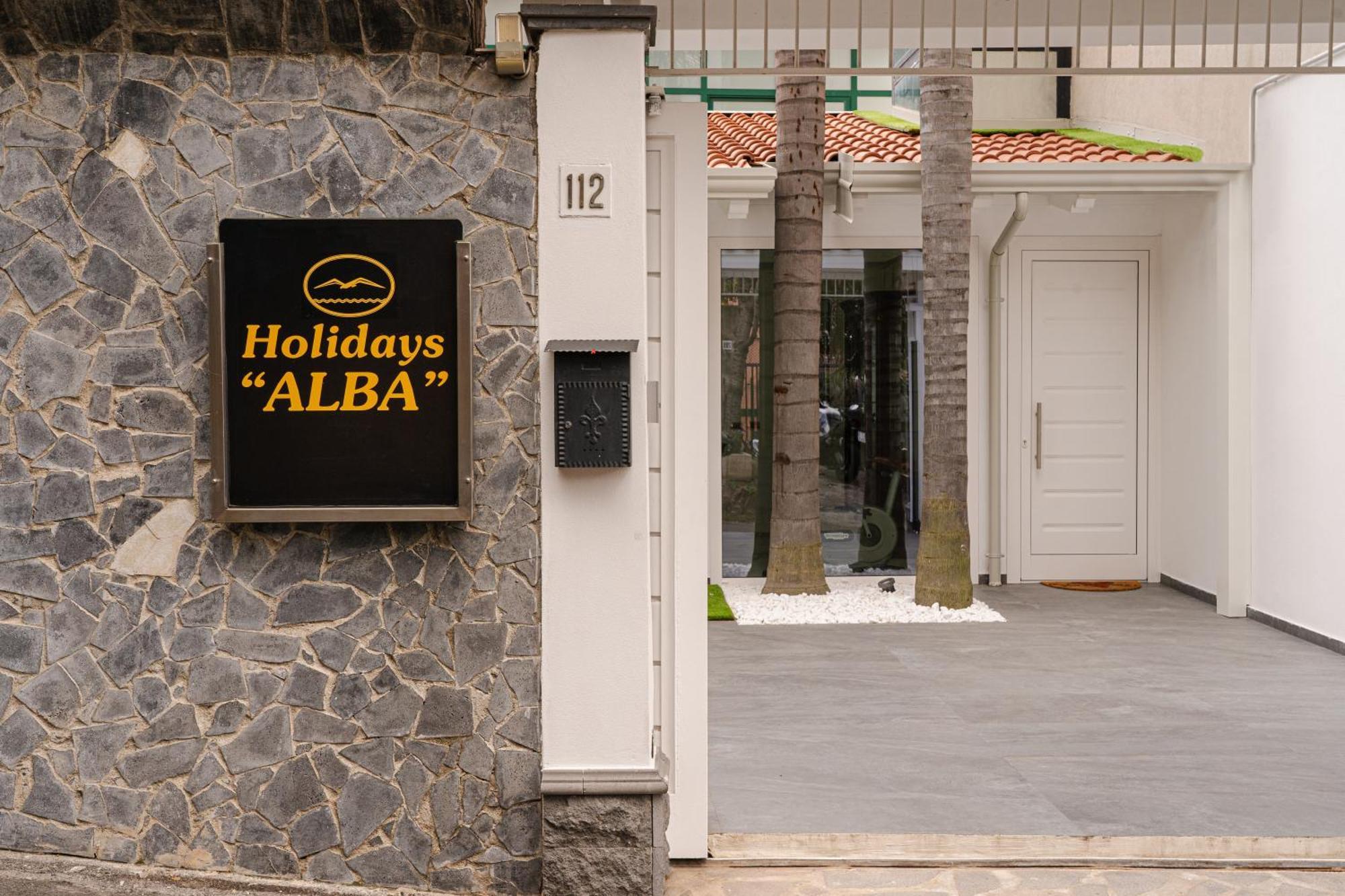 Holidays Alba كاتانيا المظهر الخارجي الصورة